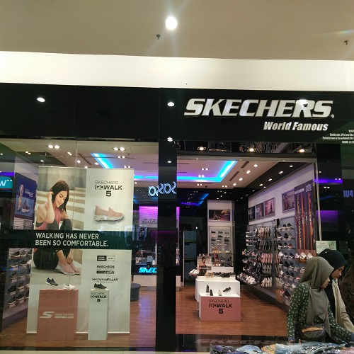 SKECHERS