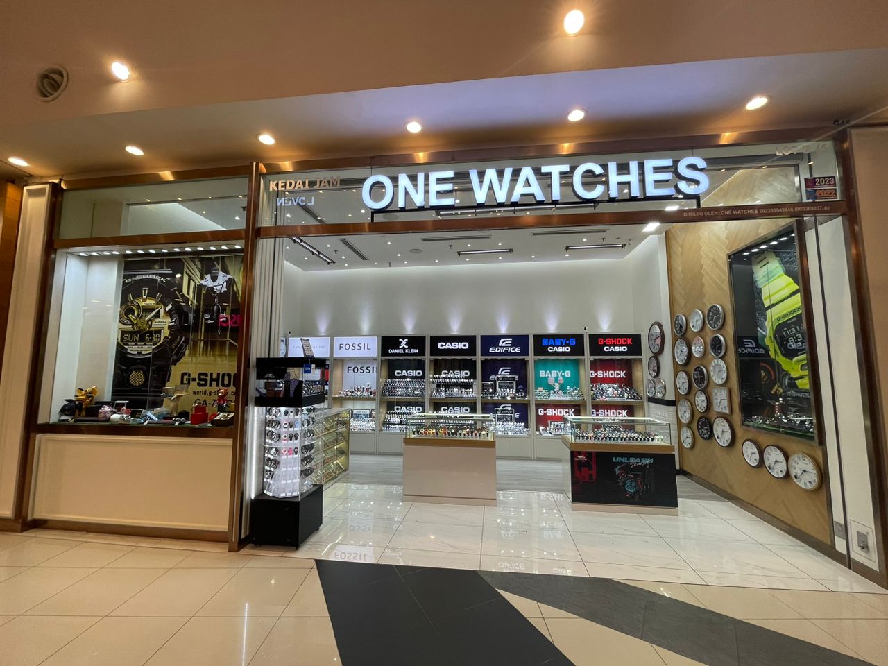 Aeon clearance watch shop