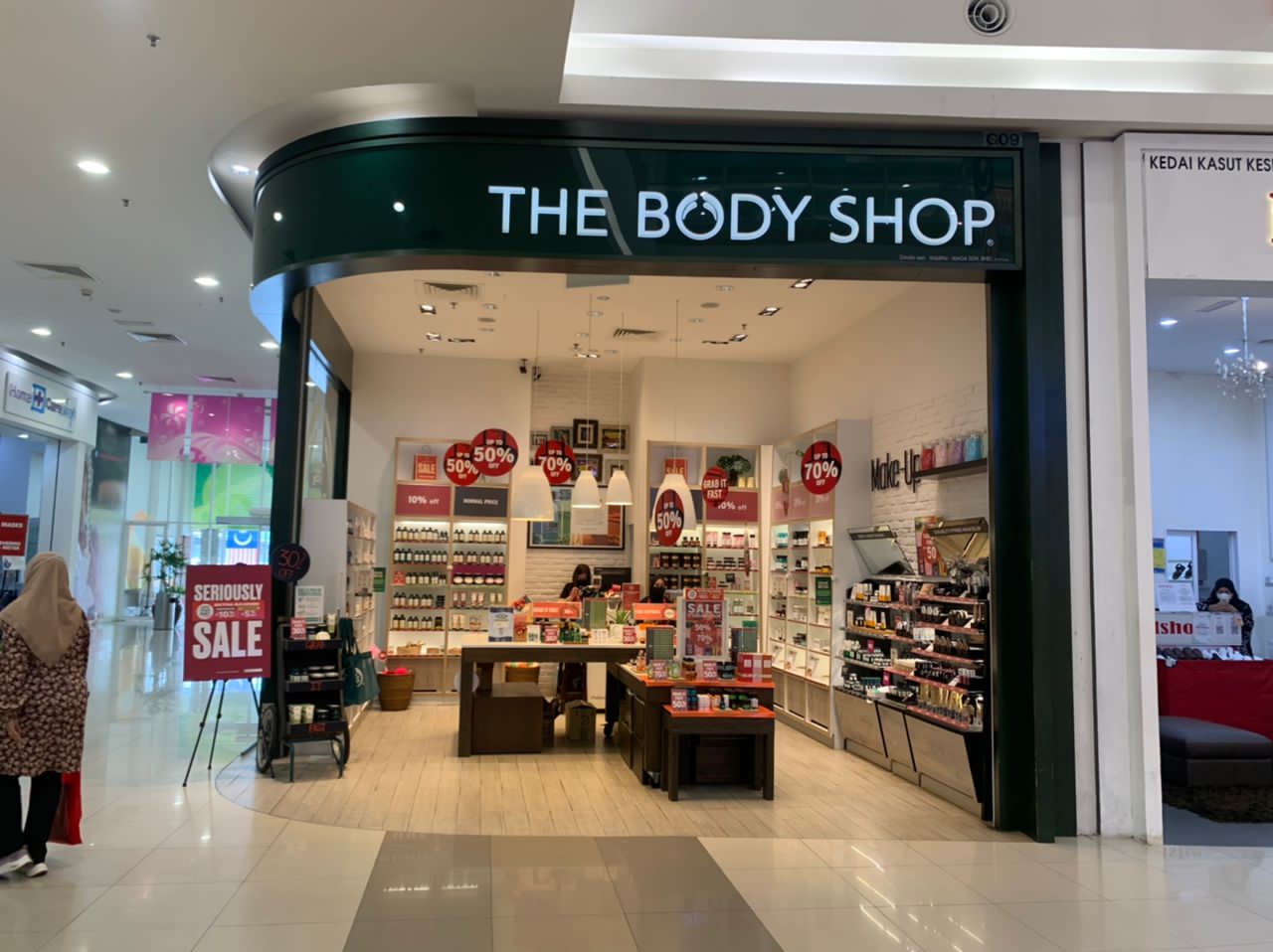 THE BODY SHOP