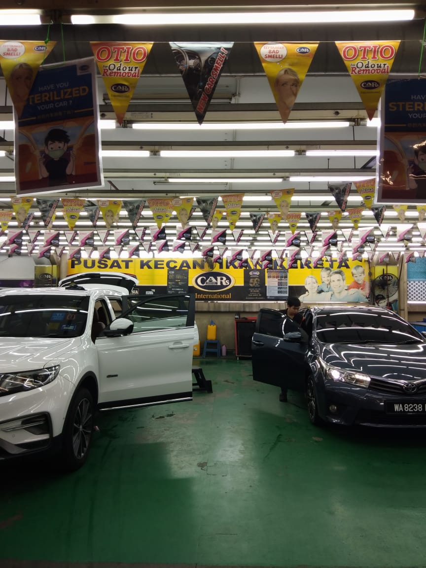 Cars International
