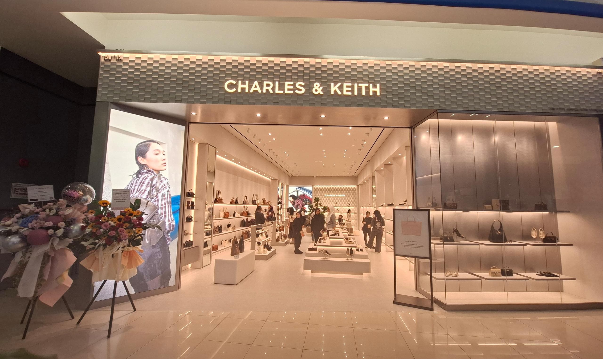 CHARLES & KEITH