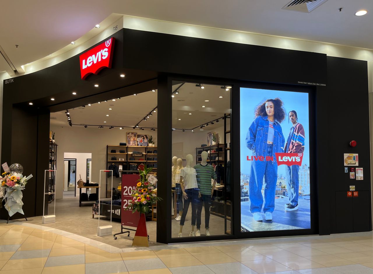 LEVIS