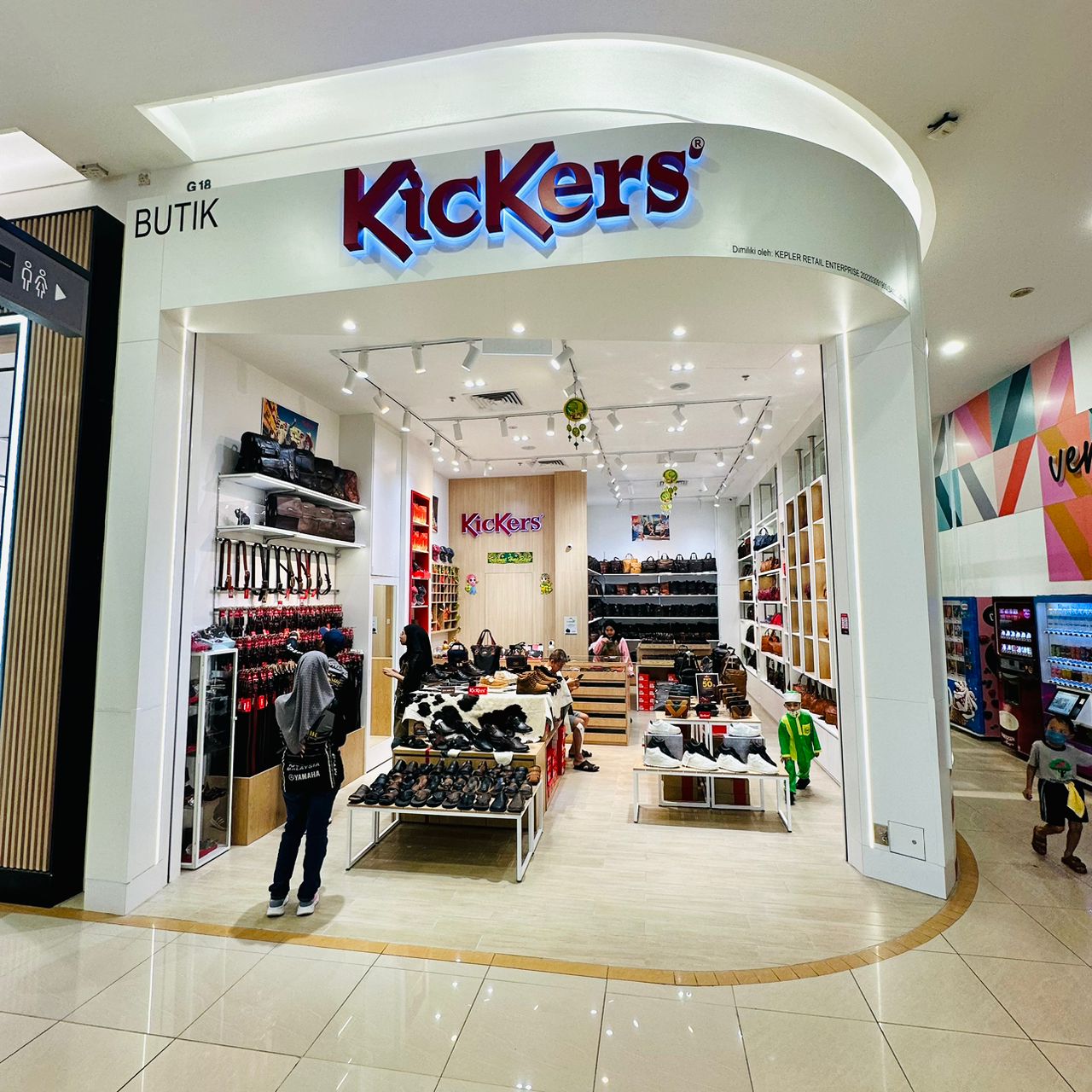 KICKERS