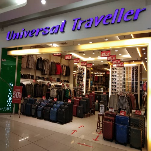 UNIVERSAL TRAVELLER