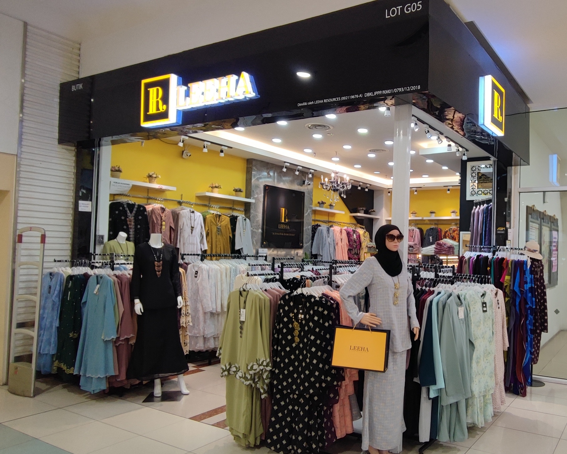 LEEHA BOUTIQUE