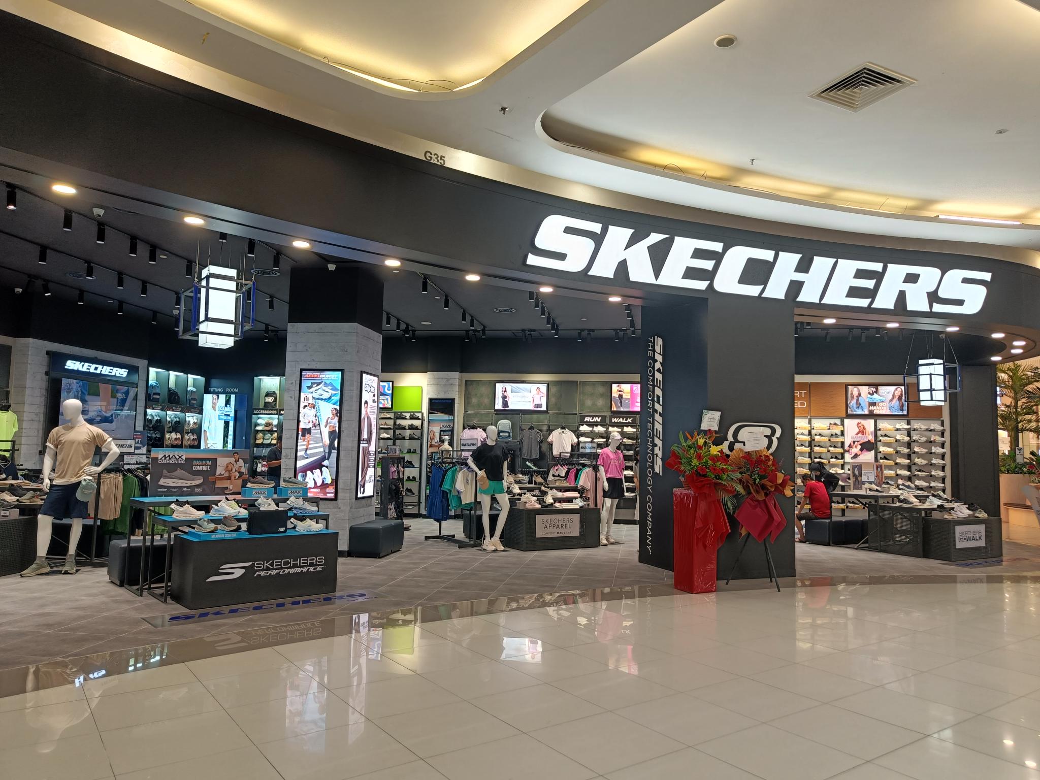 SKECHERS