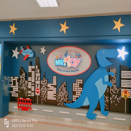 MR. TOYS
