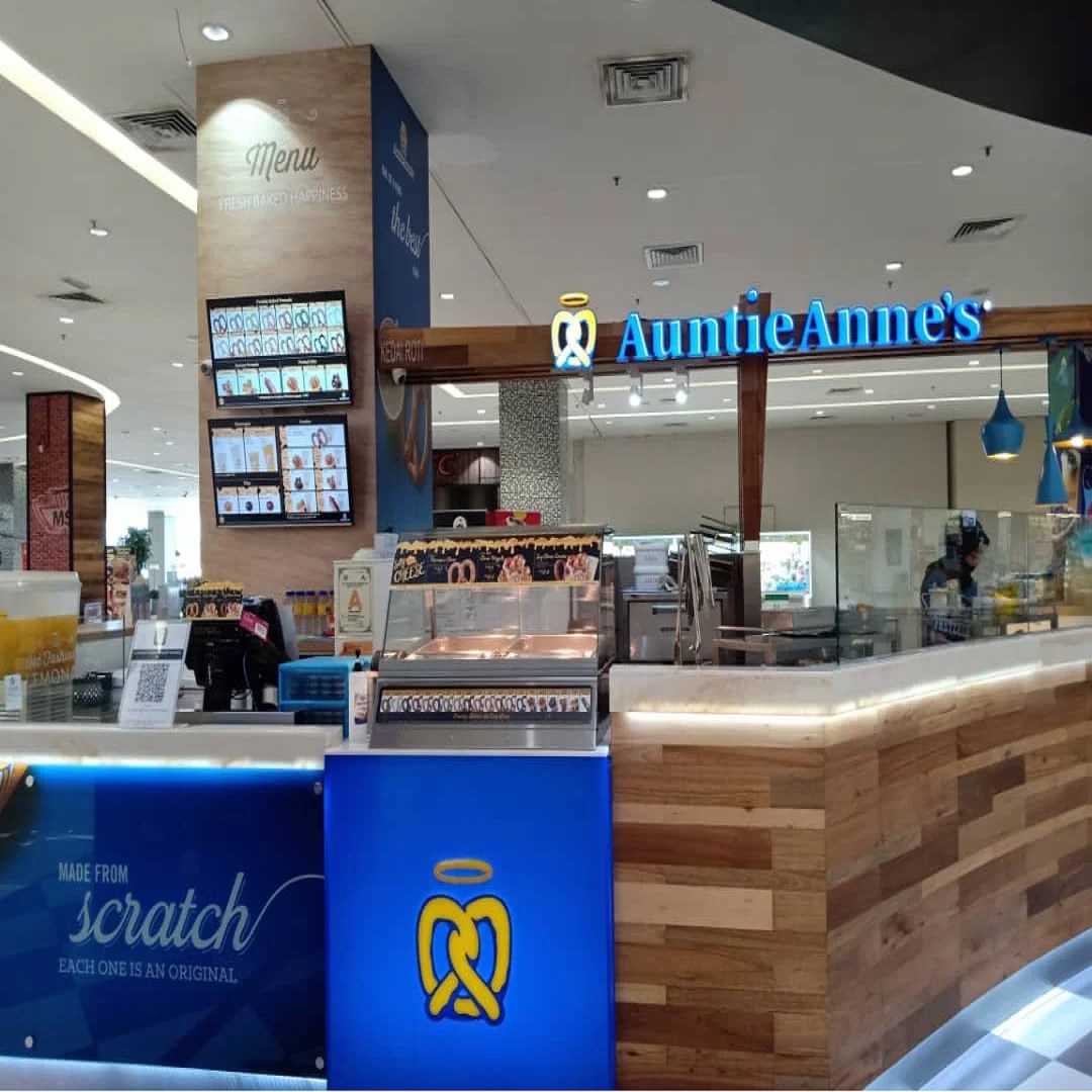 AUNTIE ANNE'S