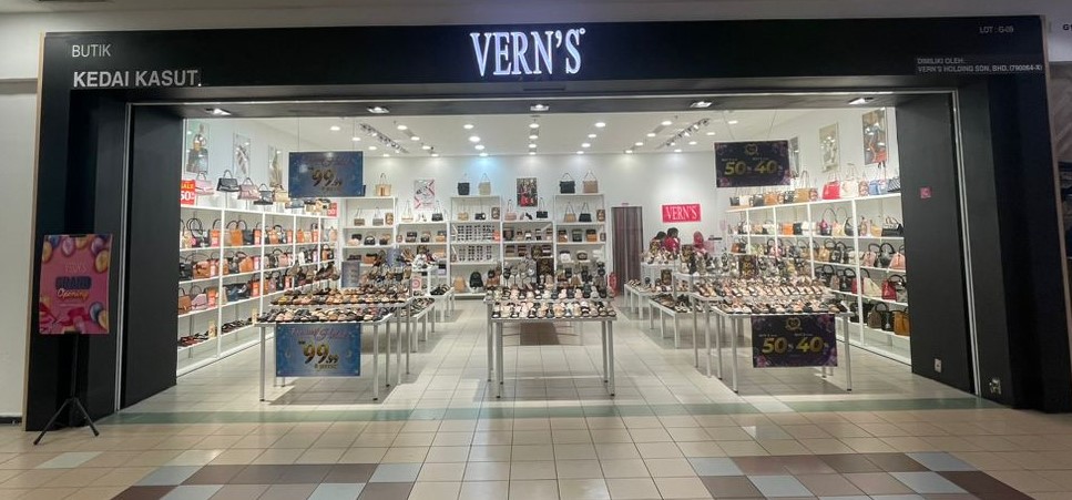 VERN'S