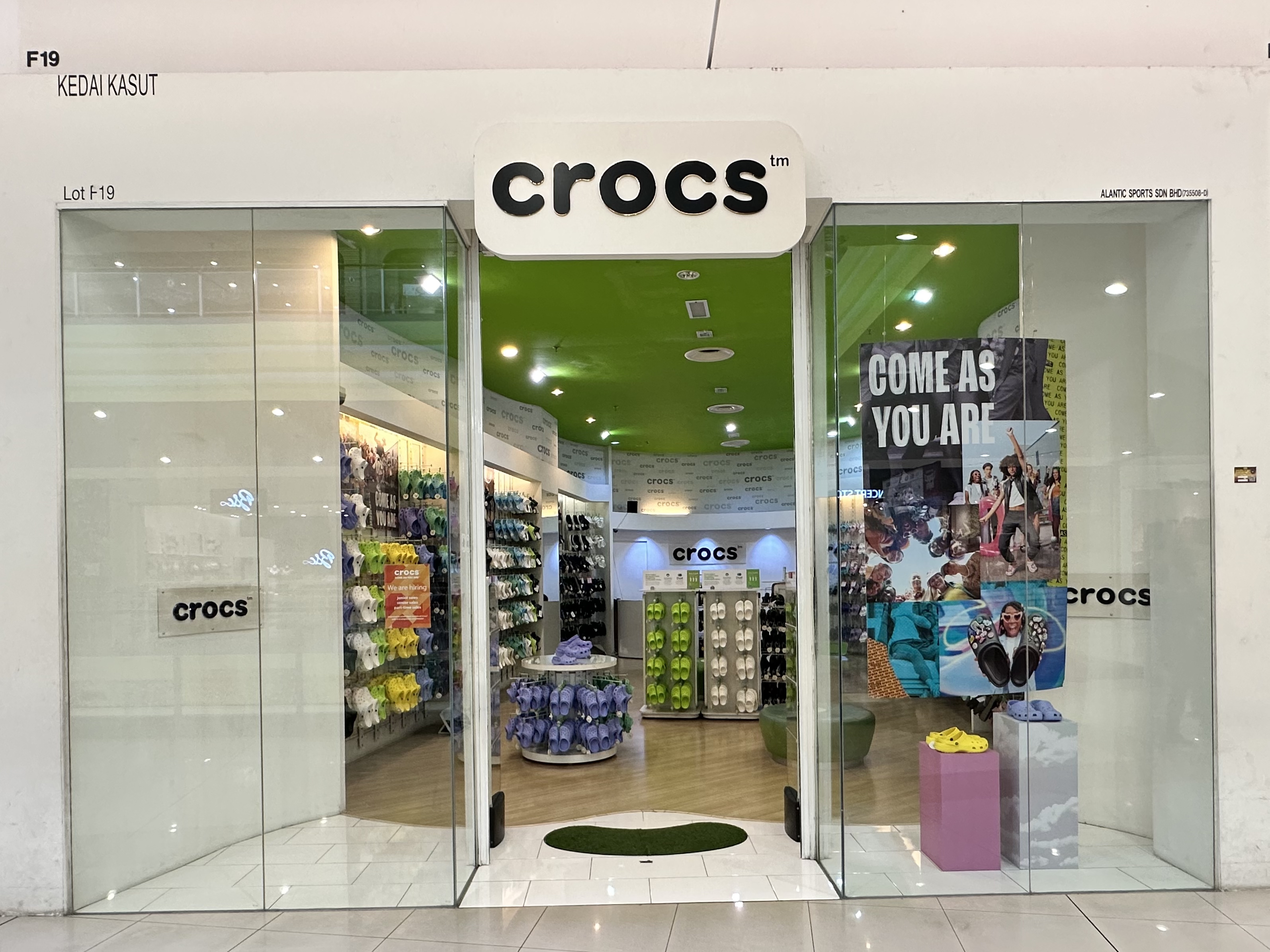 CROCS