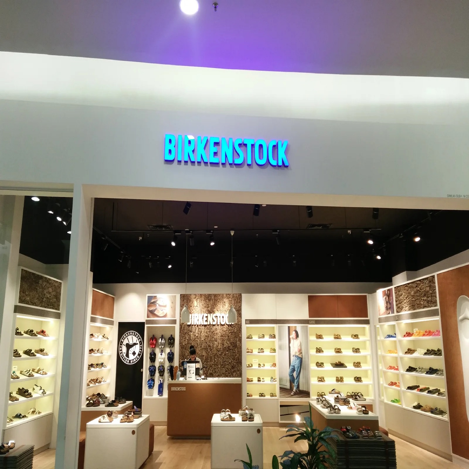 BIRKENSTOCK