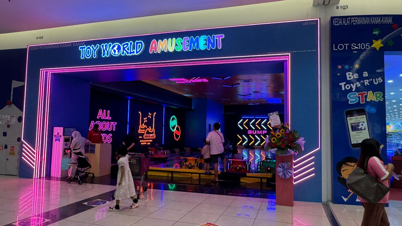 TOY WORLD AMUSEMENT