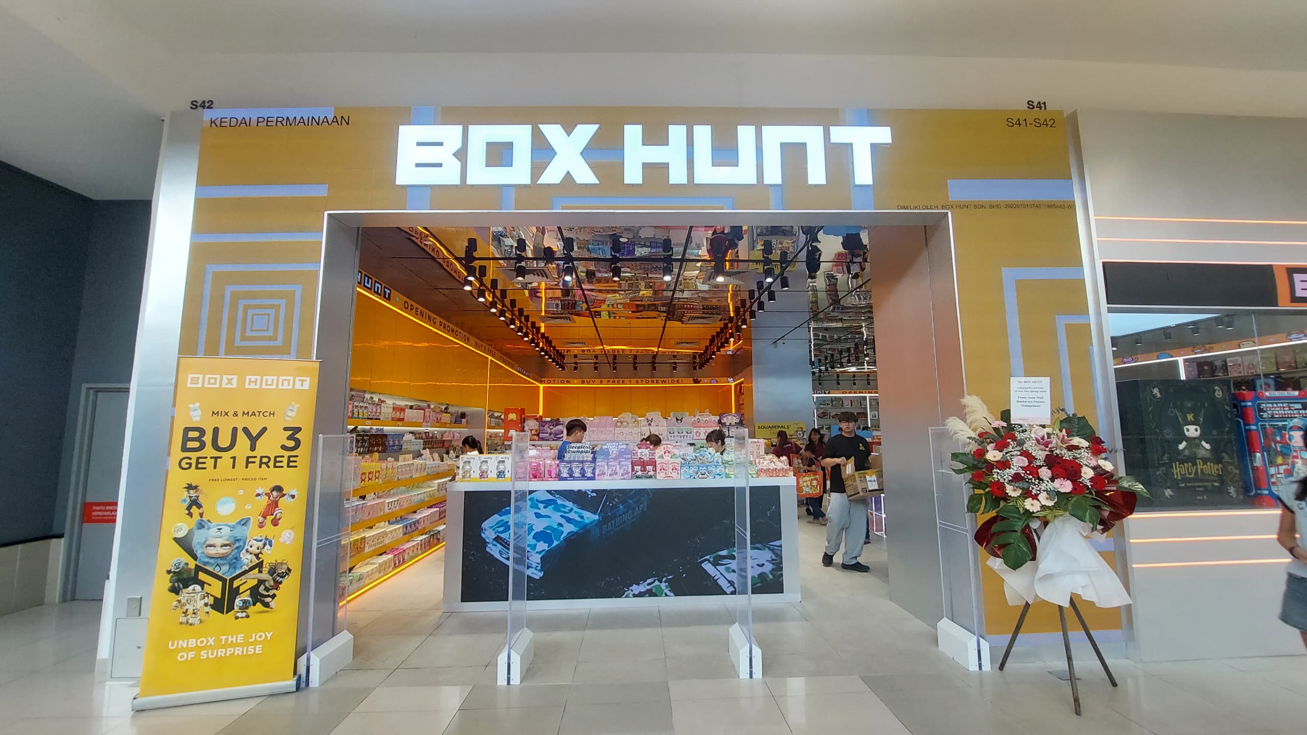 BOX HUNT