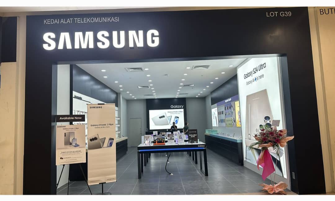SAMSUNG