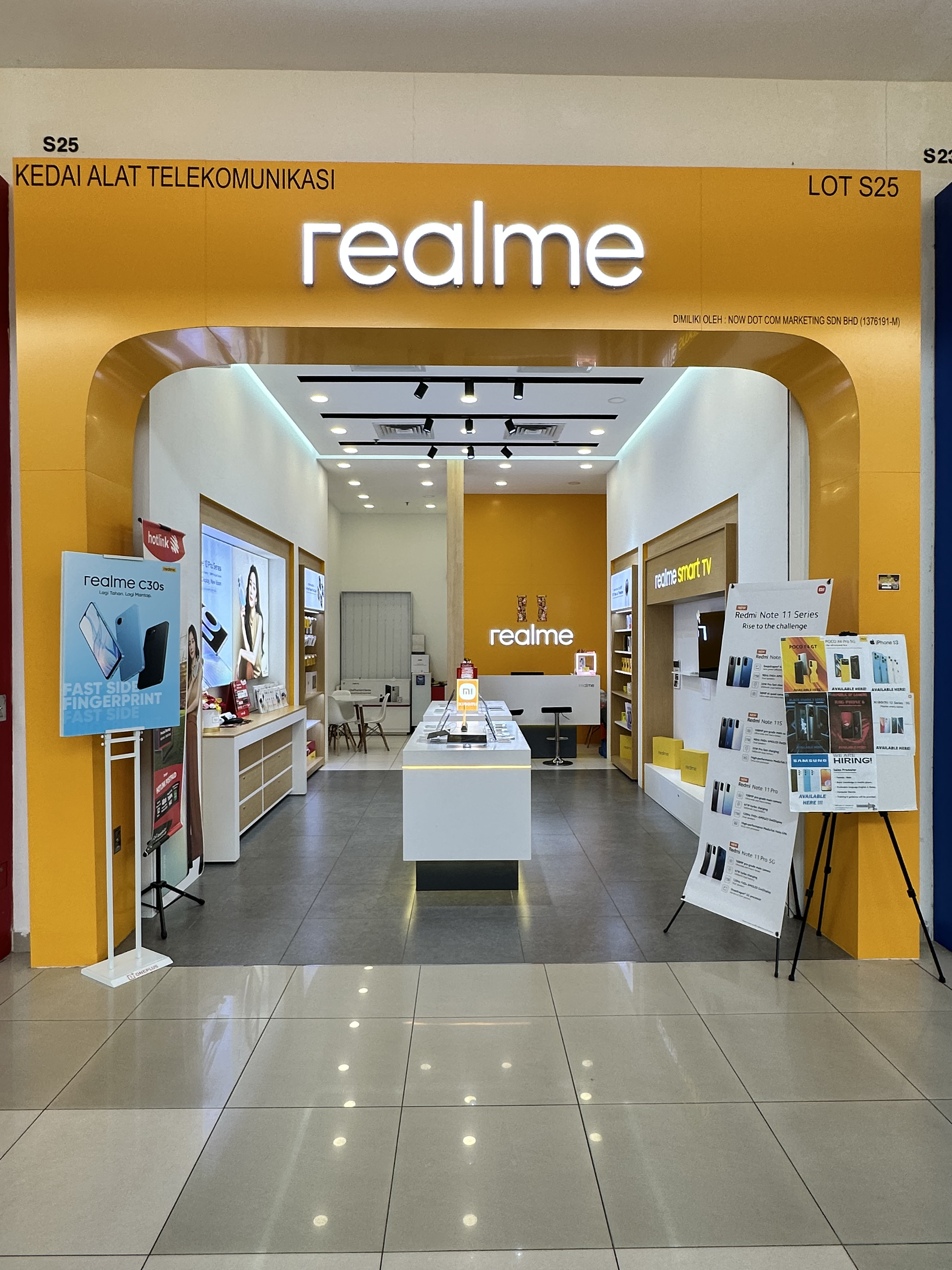 REALME