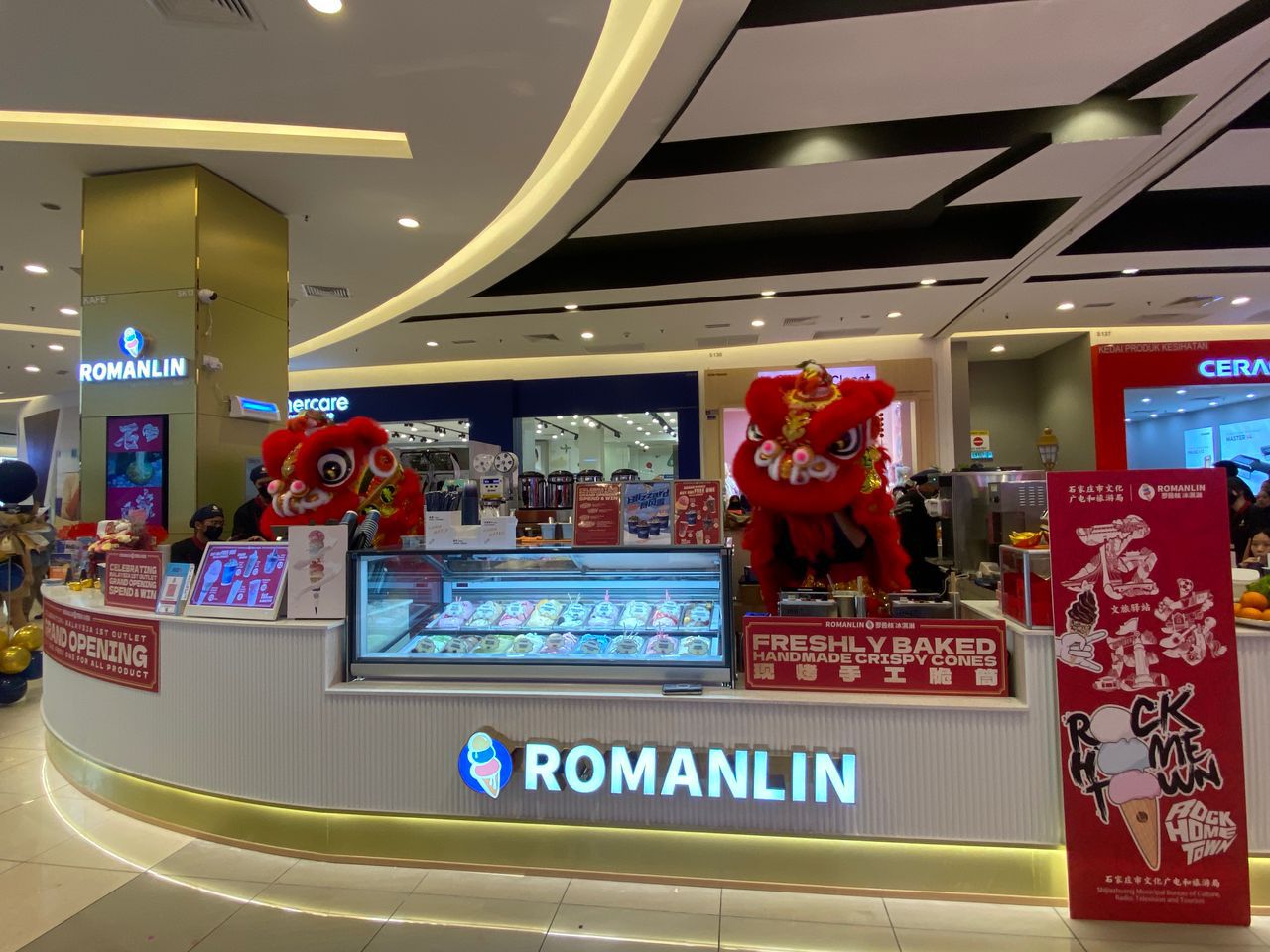 ROMANLIN ICE CREAM & TEA
