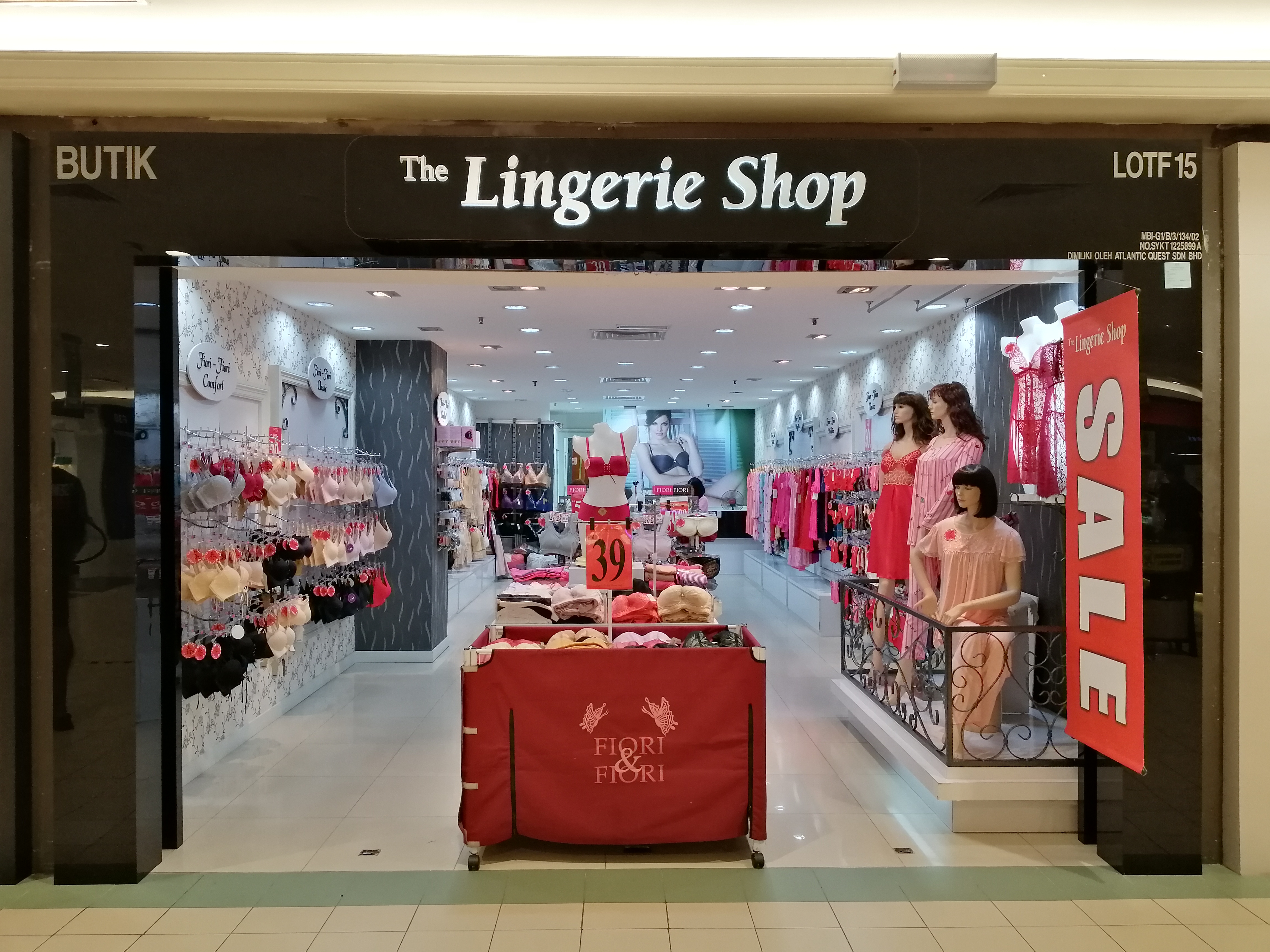 THE LINGERIE SHOP