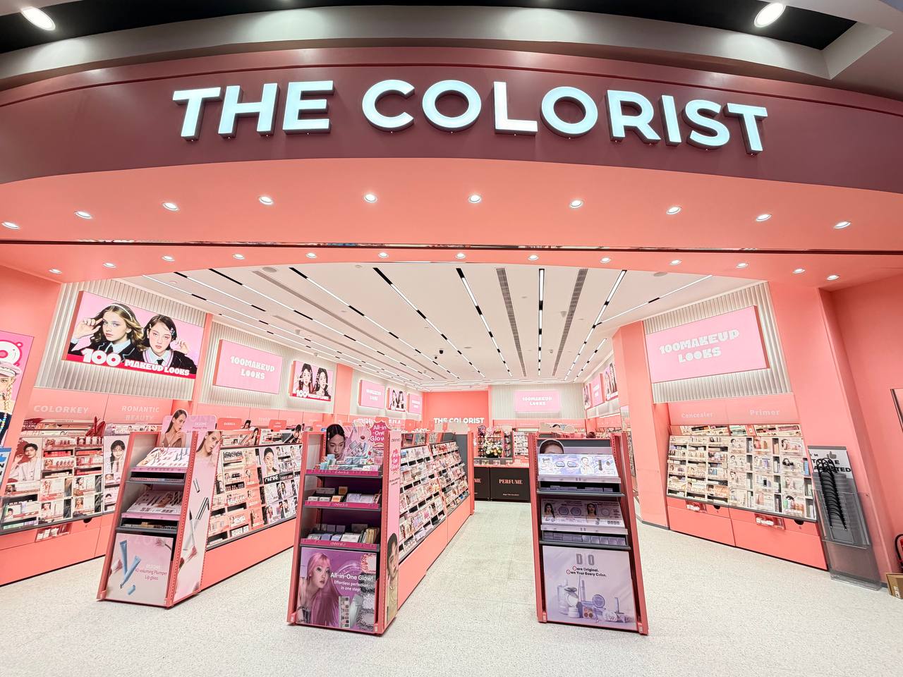 THE COLORIST
