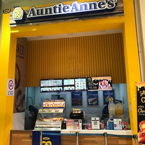 Auntie Anne