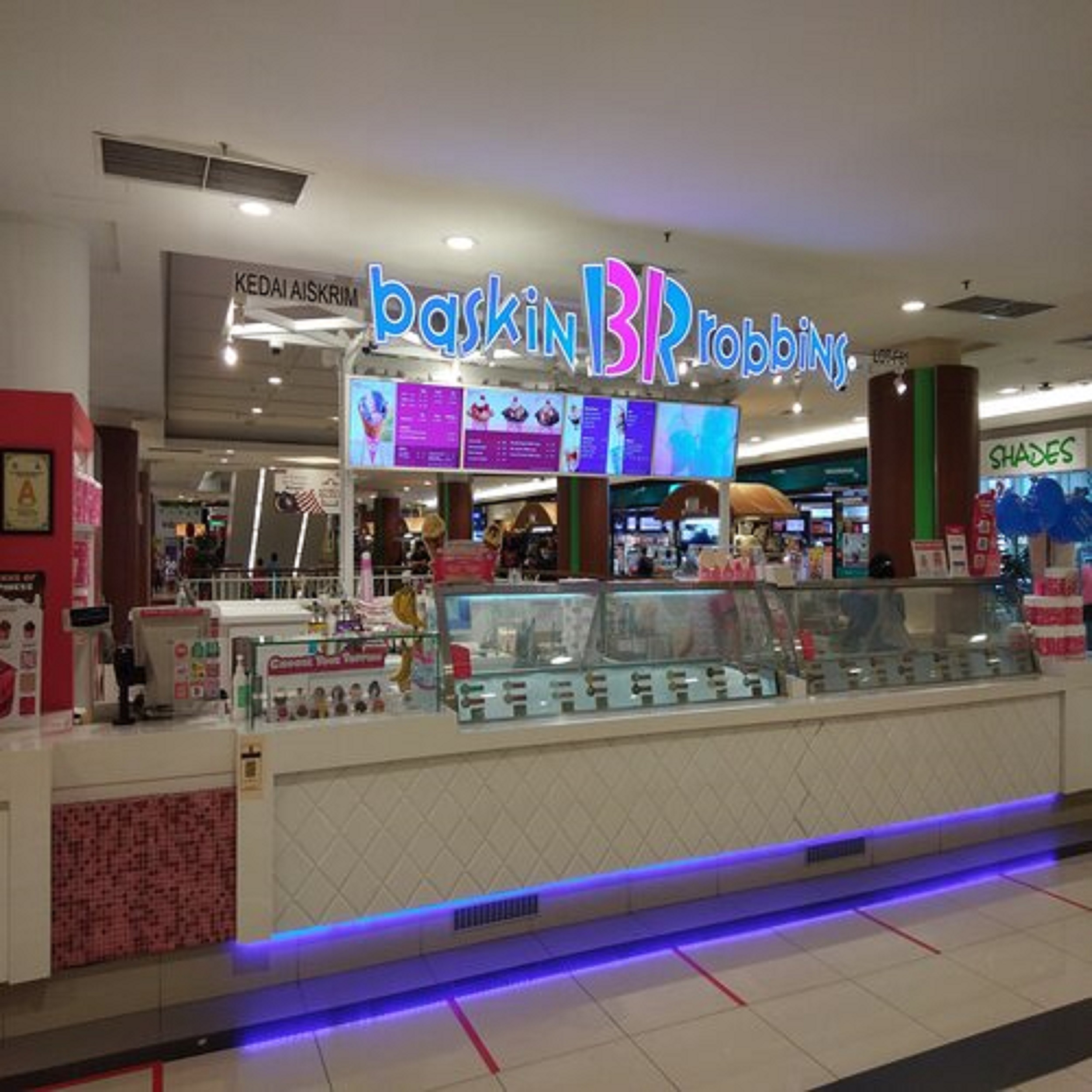 BASKIN ROBBINS