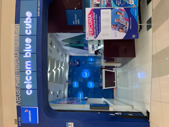 BLUE CUBE