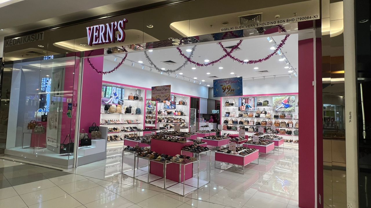 VERN'S