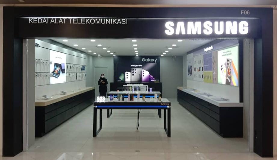 SAMSUNG