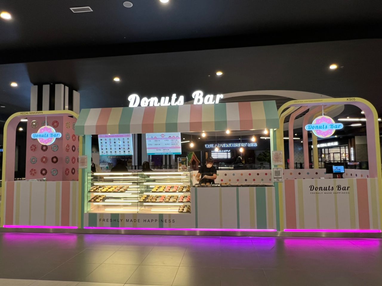 DONUTS BAR