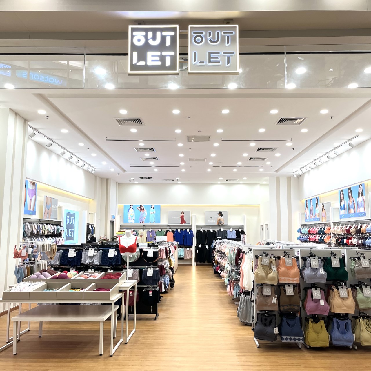OUTLET