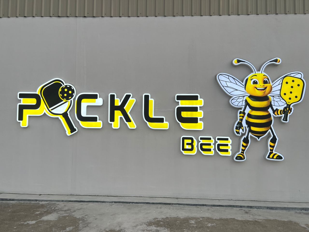 Pickle Bee