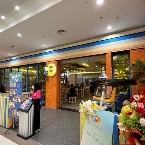 TUK TUK THAI BOAT NOODLE