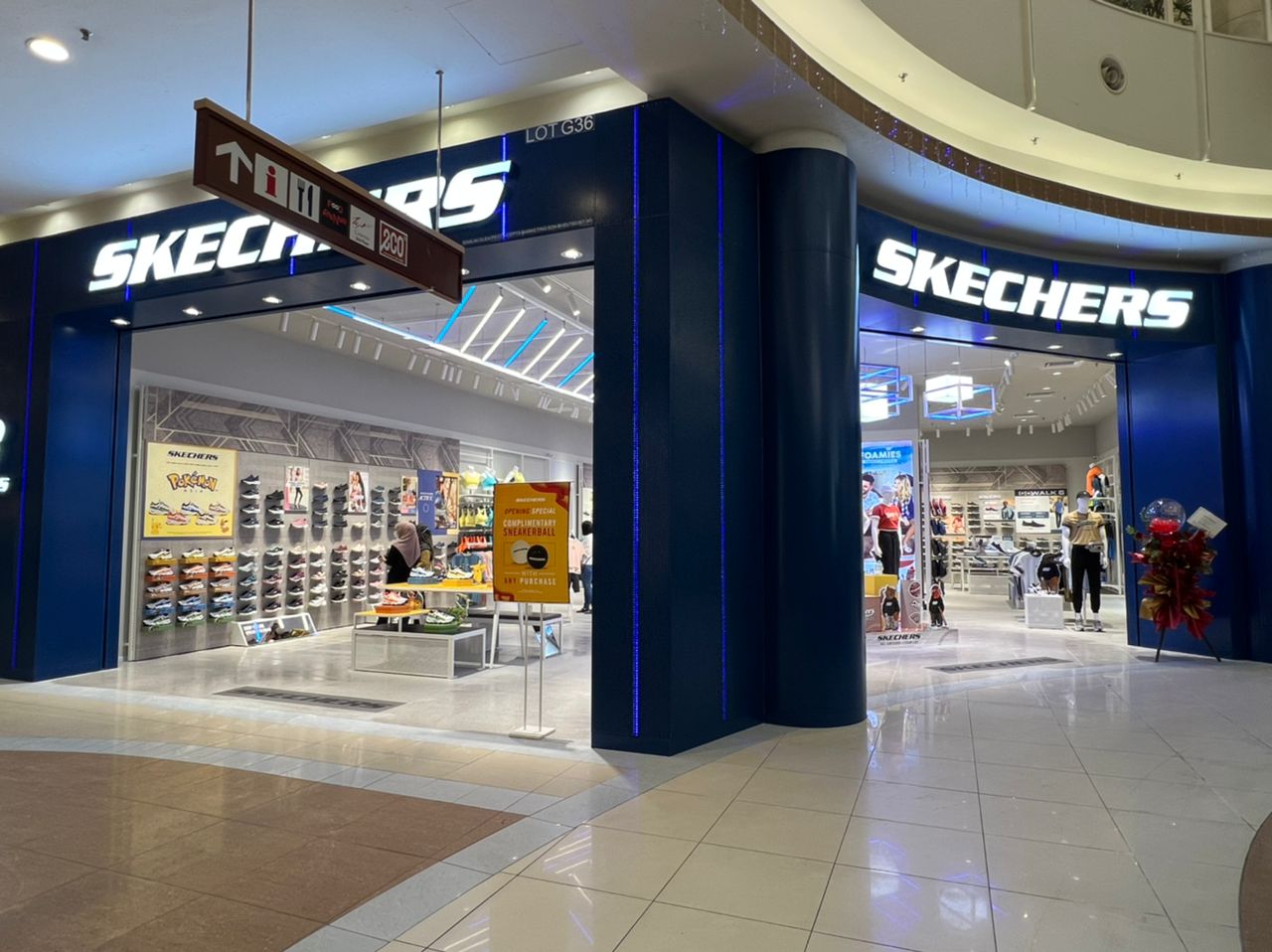 SKECHERS