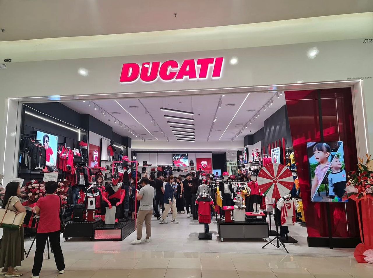 DUCATI