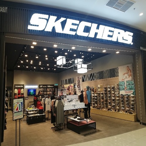 Aeon skechers store