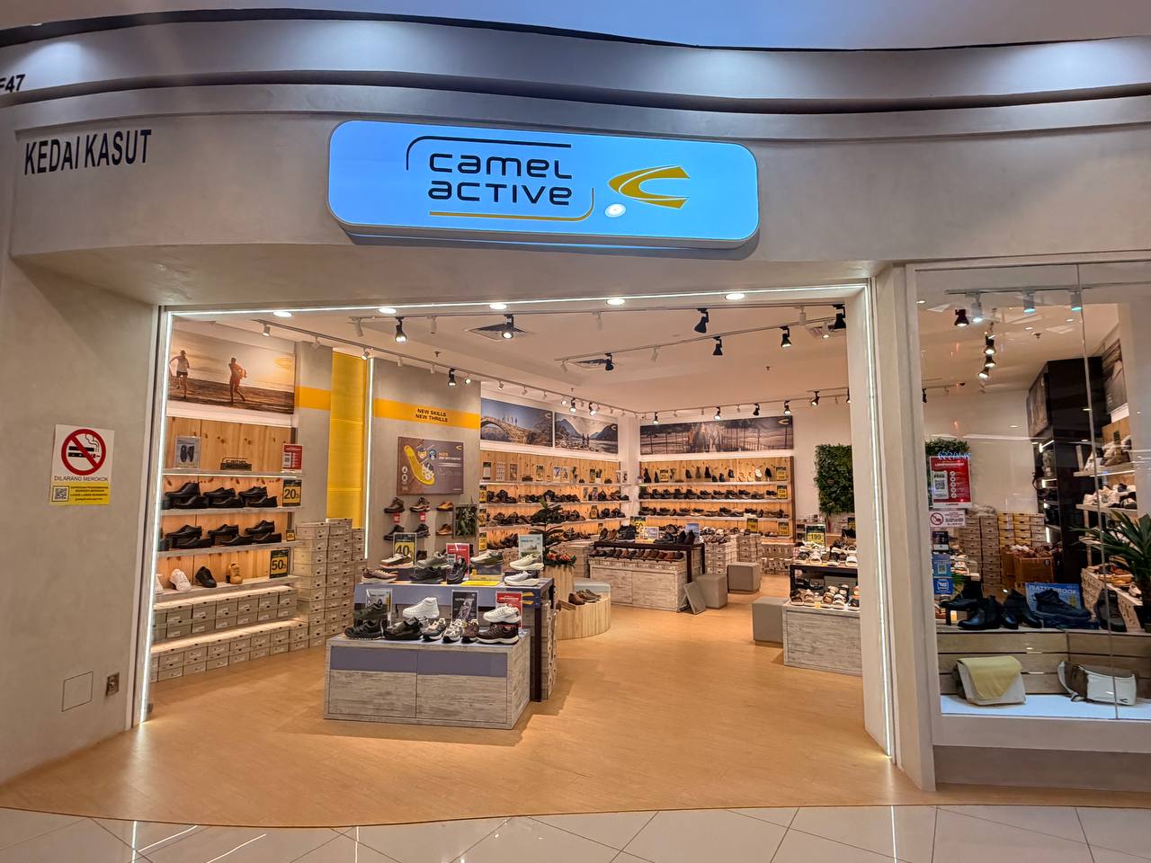 CAMEL ACTIVE