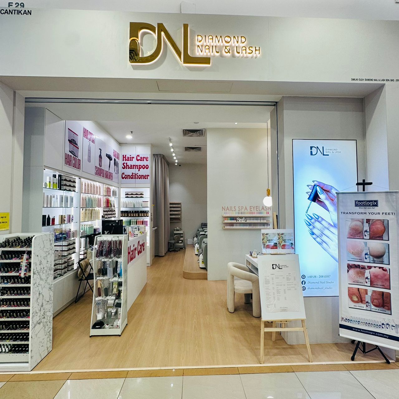 DIAMOND NAIL & LASH