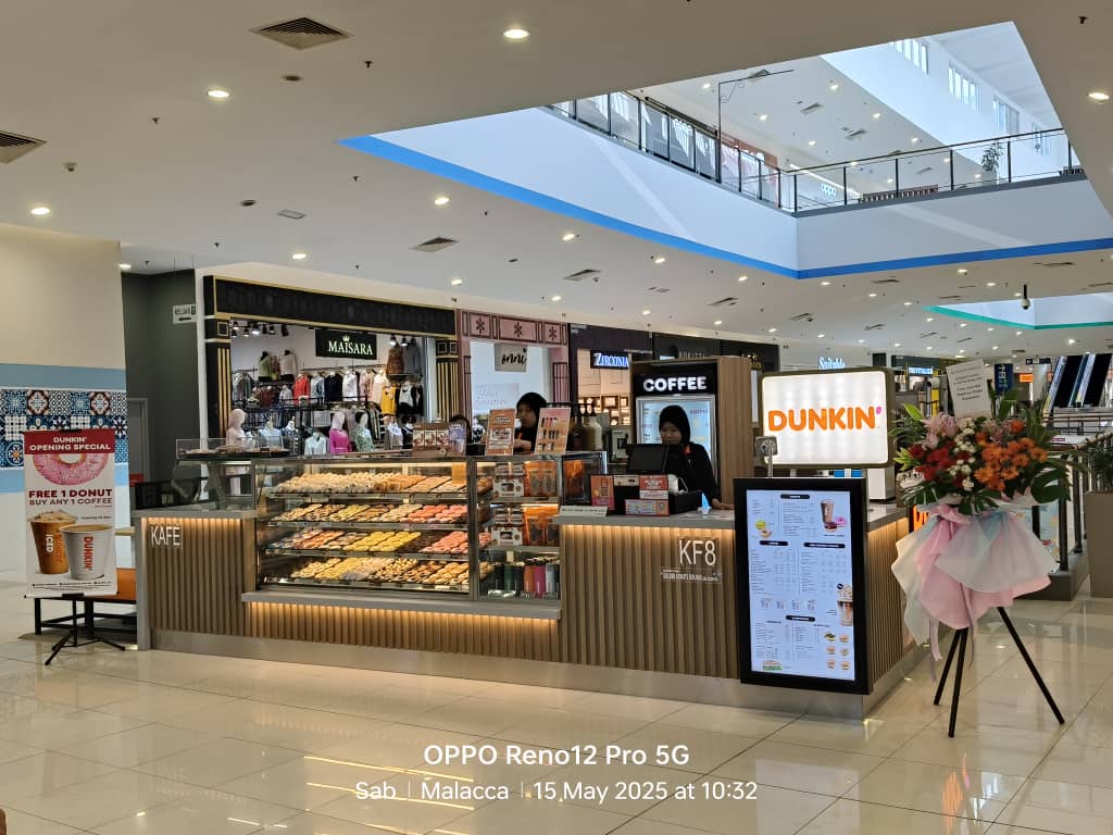 DUNKIN' DONUTS