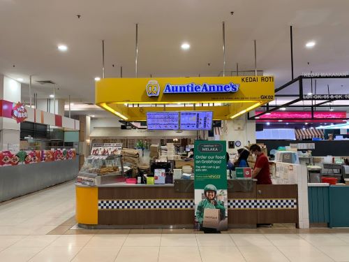 AUNTIE ANNE'S