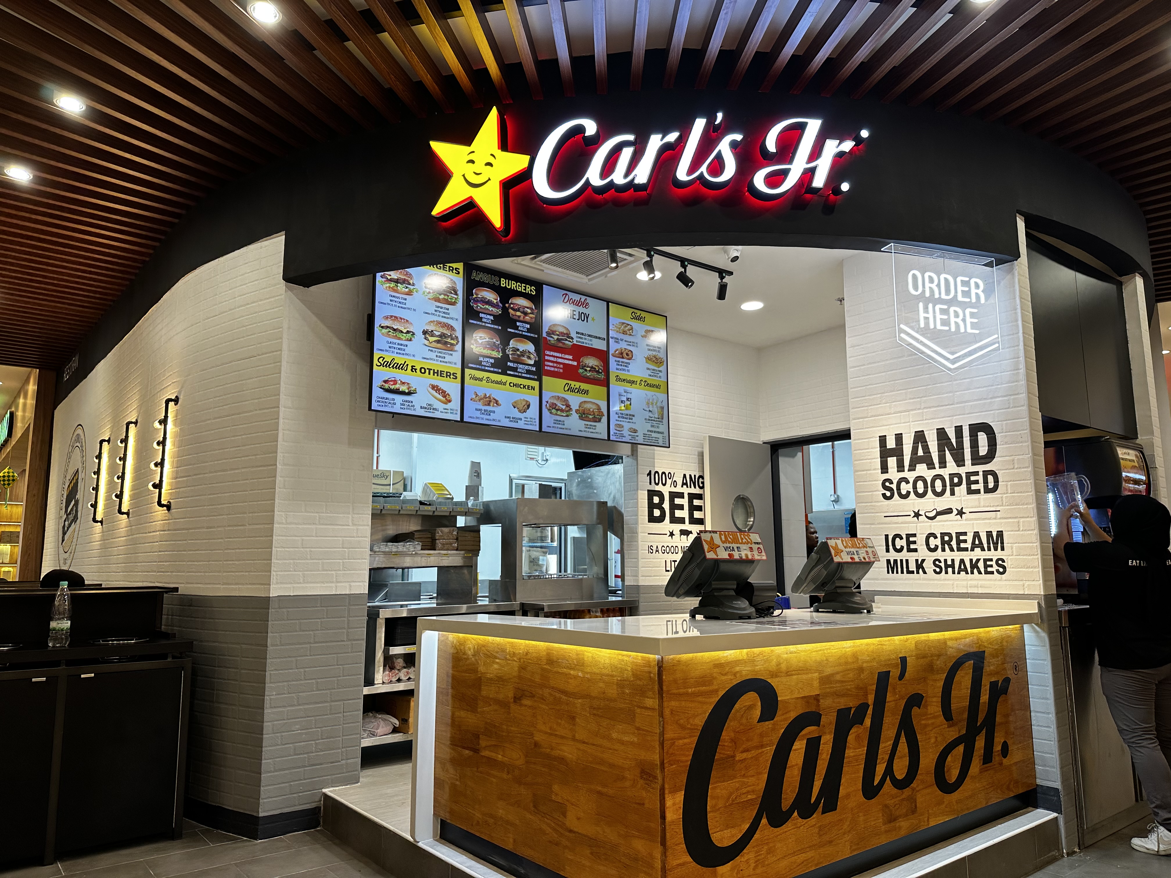 CARL'S JR