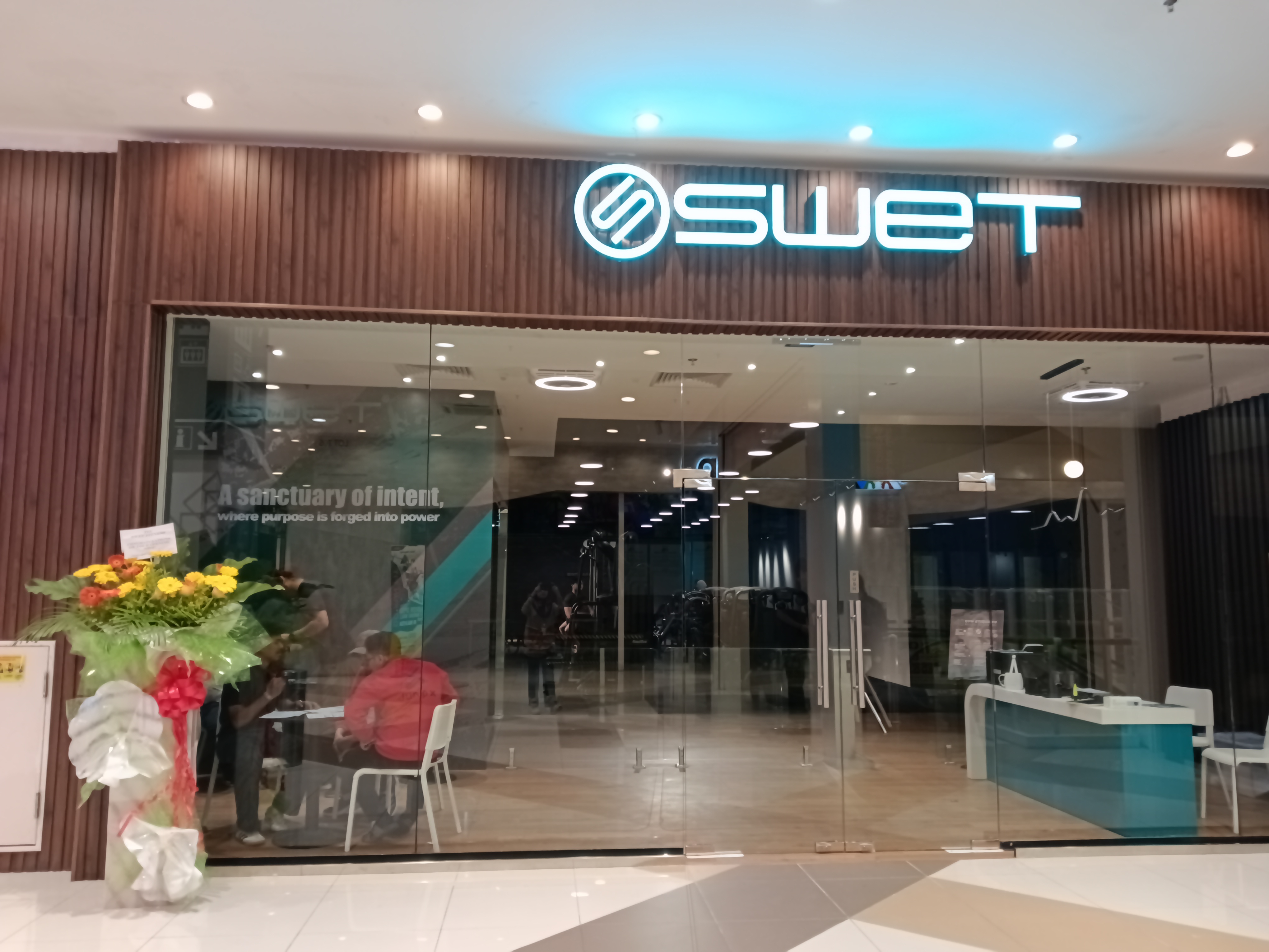 SWET FITNESS