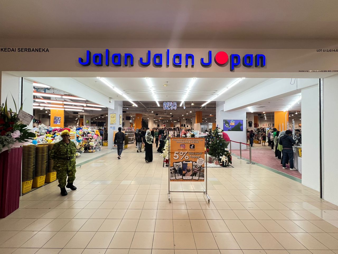 JALAN JALAN JAPAN