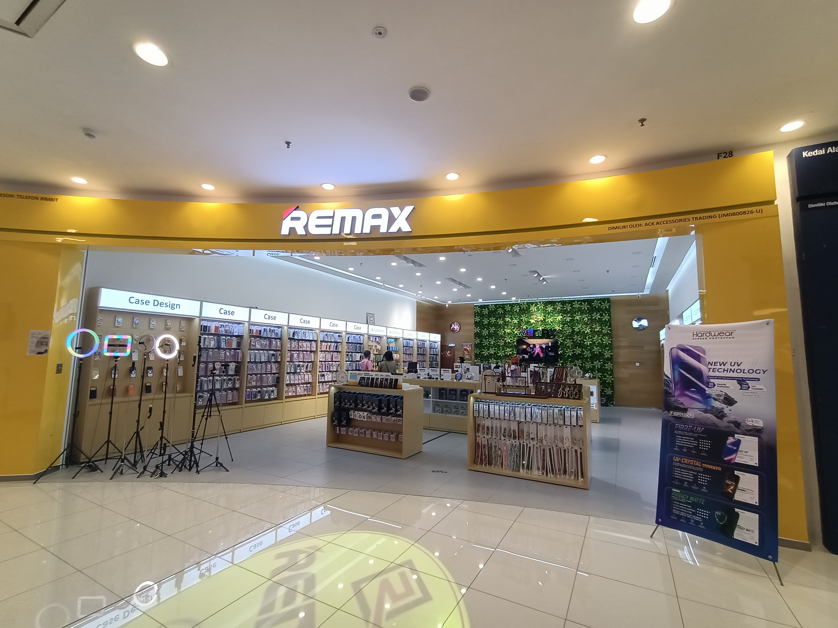 REMAX