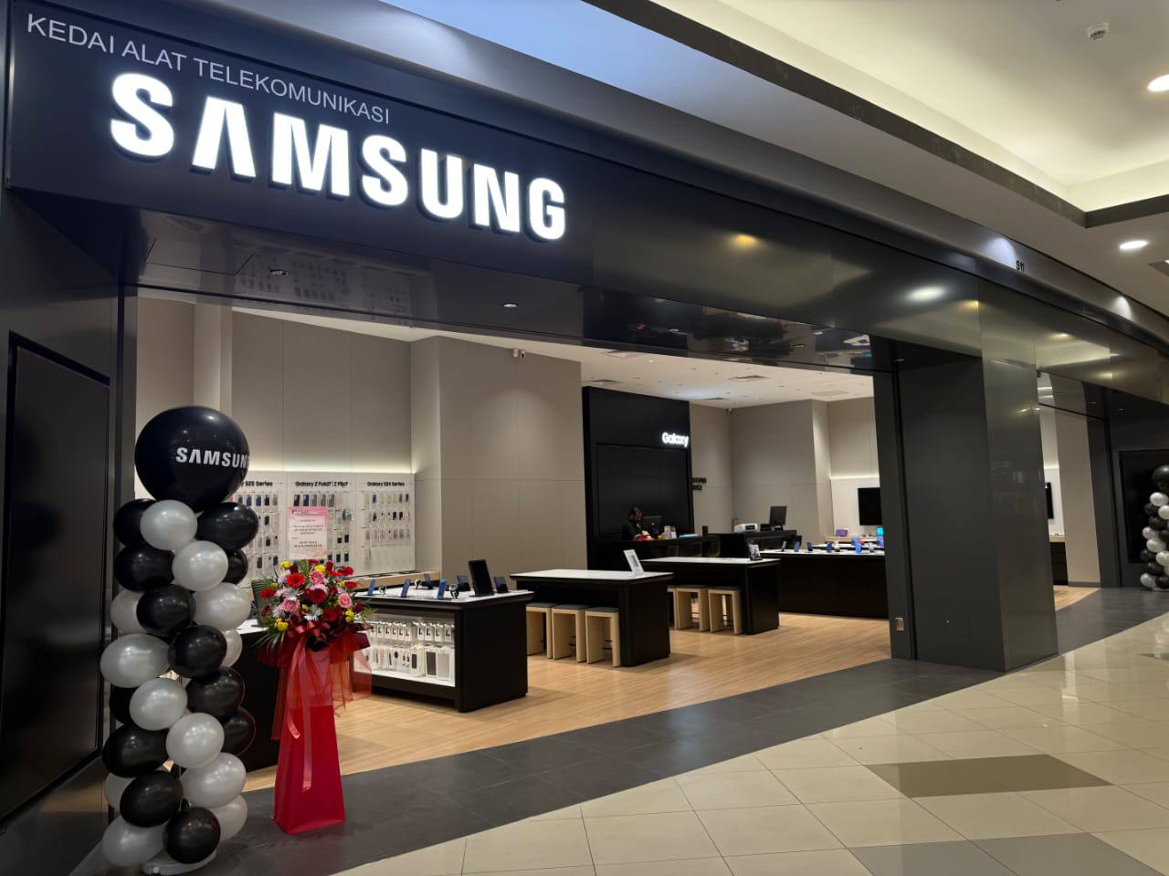 SAMSUNG