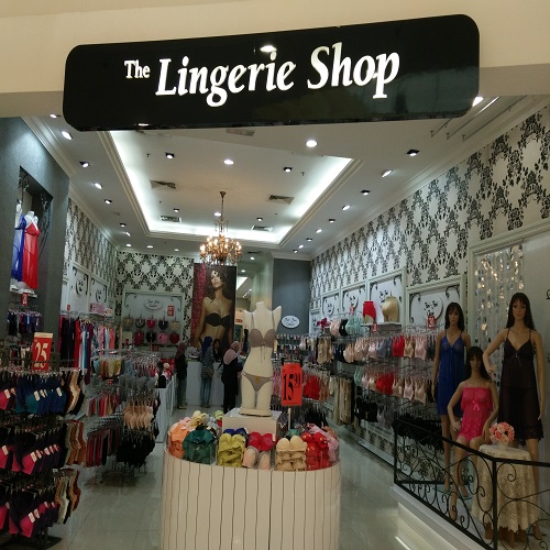 THE LINGERIE SHOP