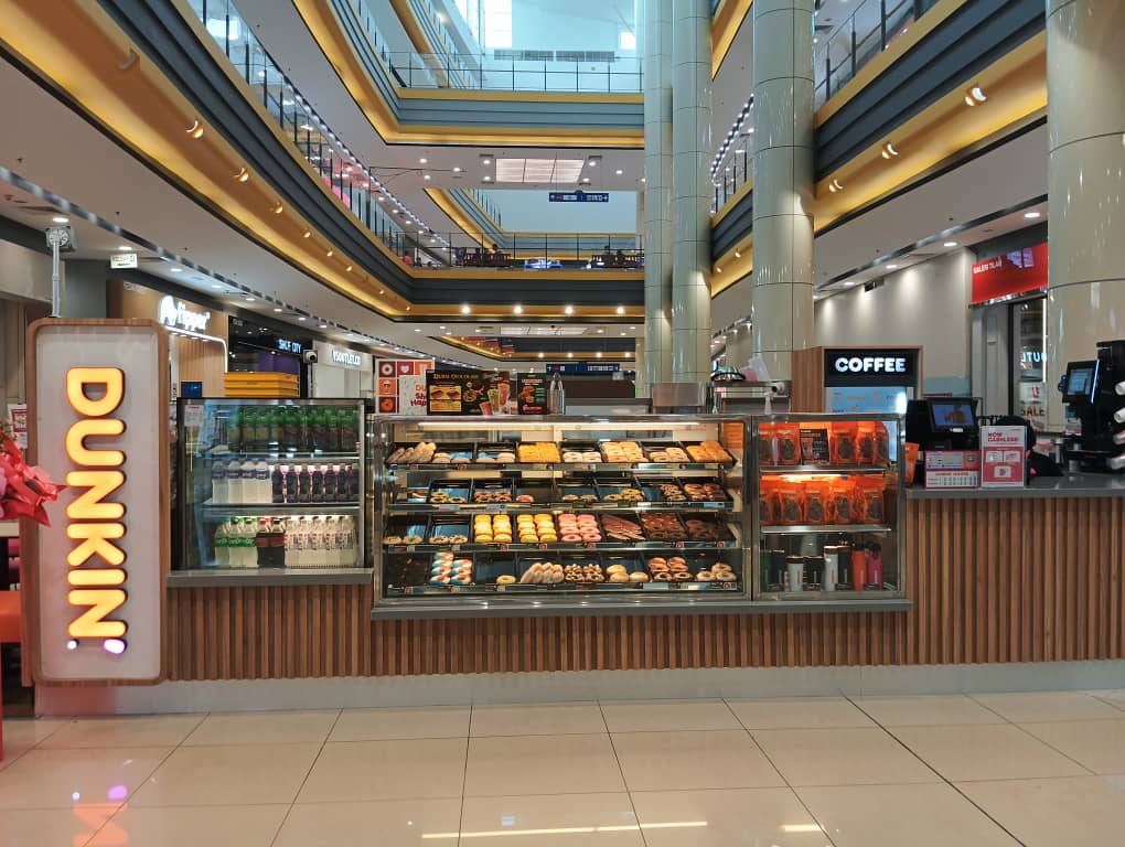 DUNKIN'