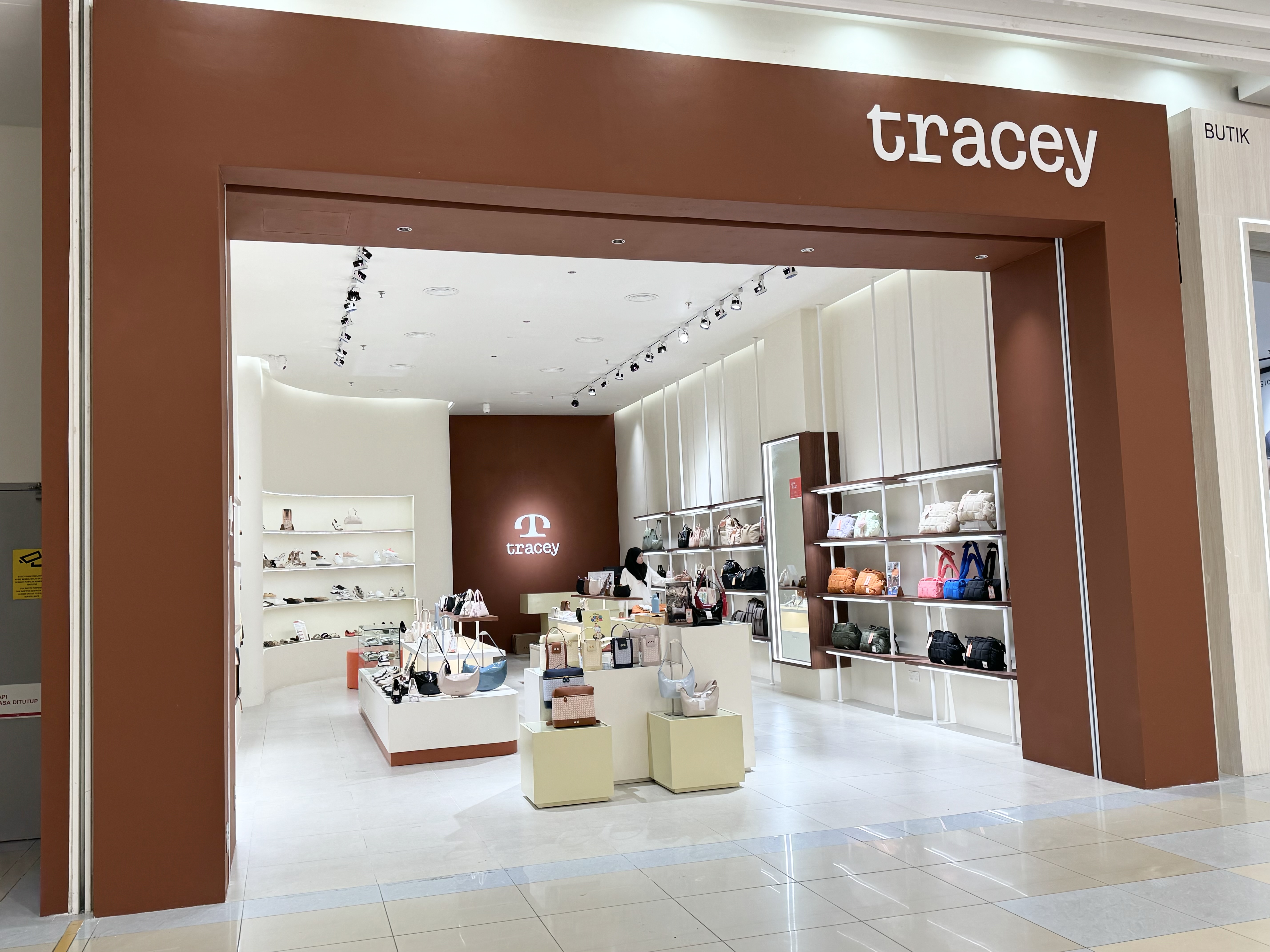 TRACEY