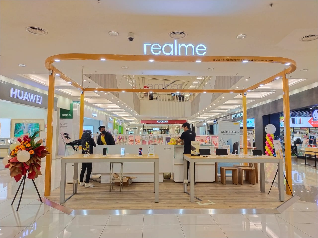 REALME