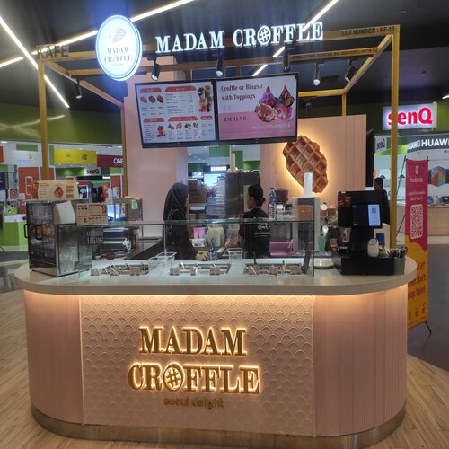 MADAM CROFFLE