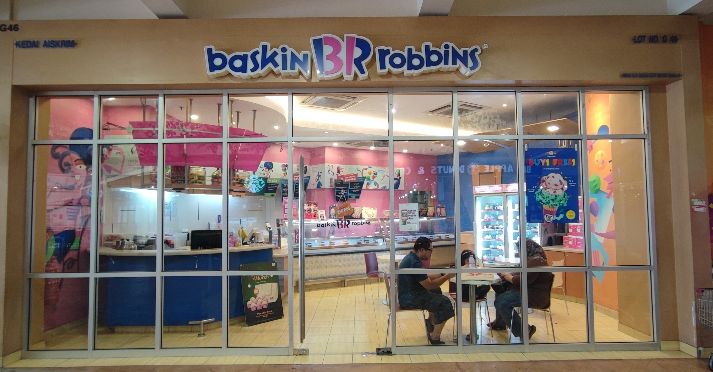 BASKIN ROBBINS
