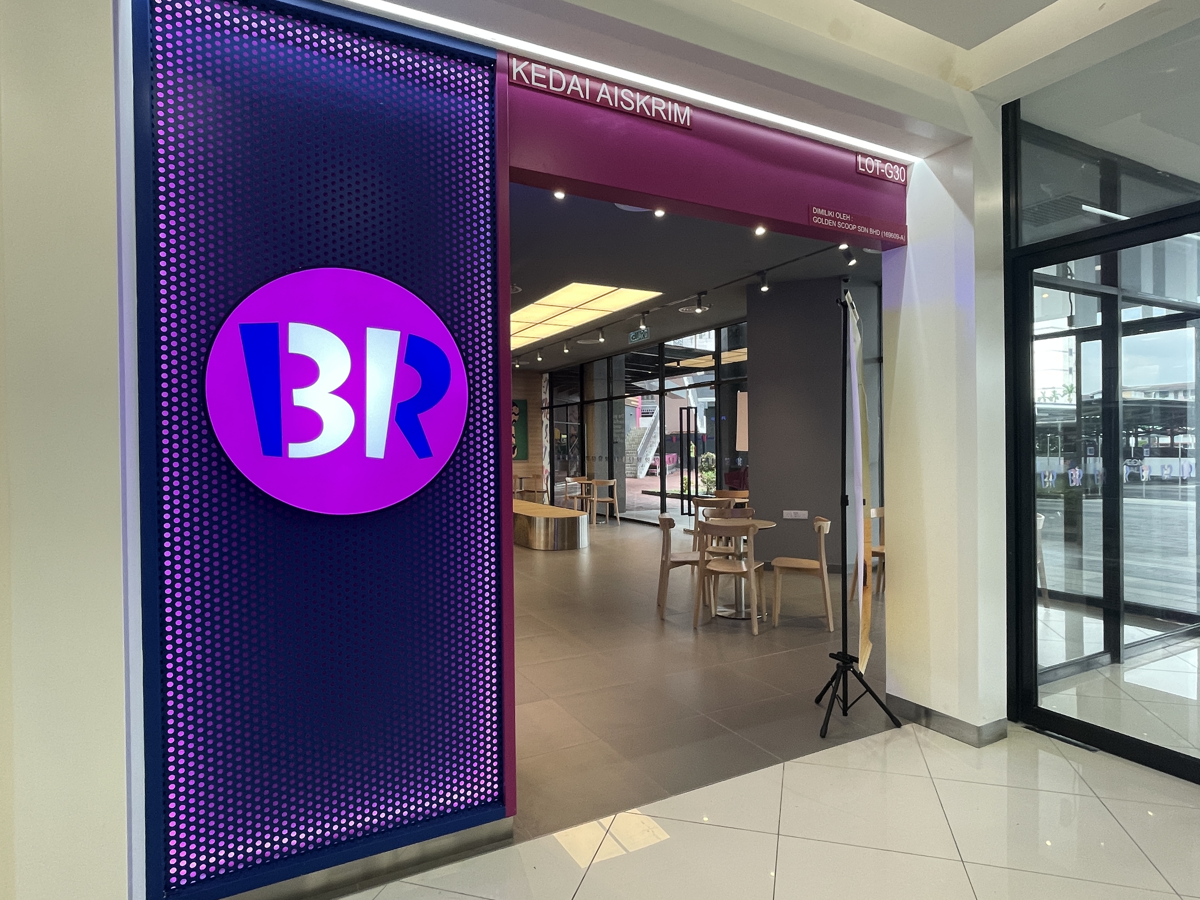 BASKIN ROBBINS